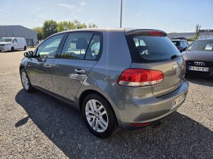 VOLKSWAGEN Golf VI 2.0 Tdi 140 cv – 2010 – 5 Portes – Clim automatique