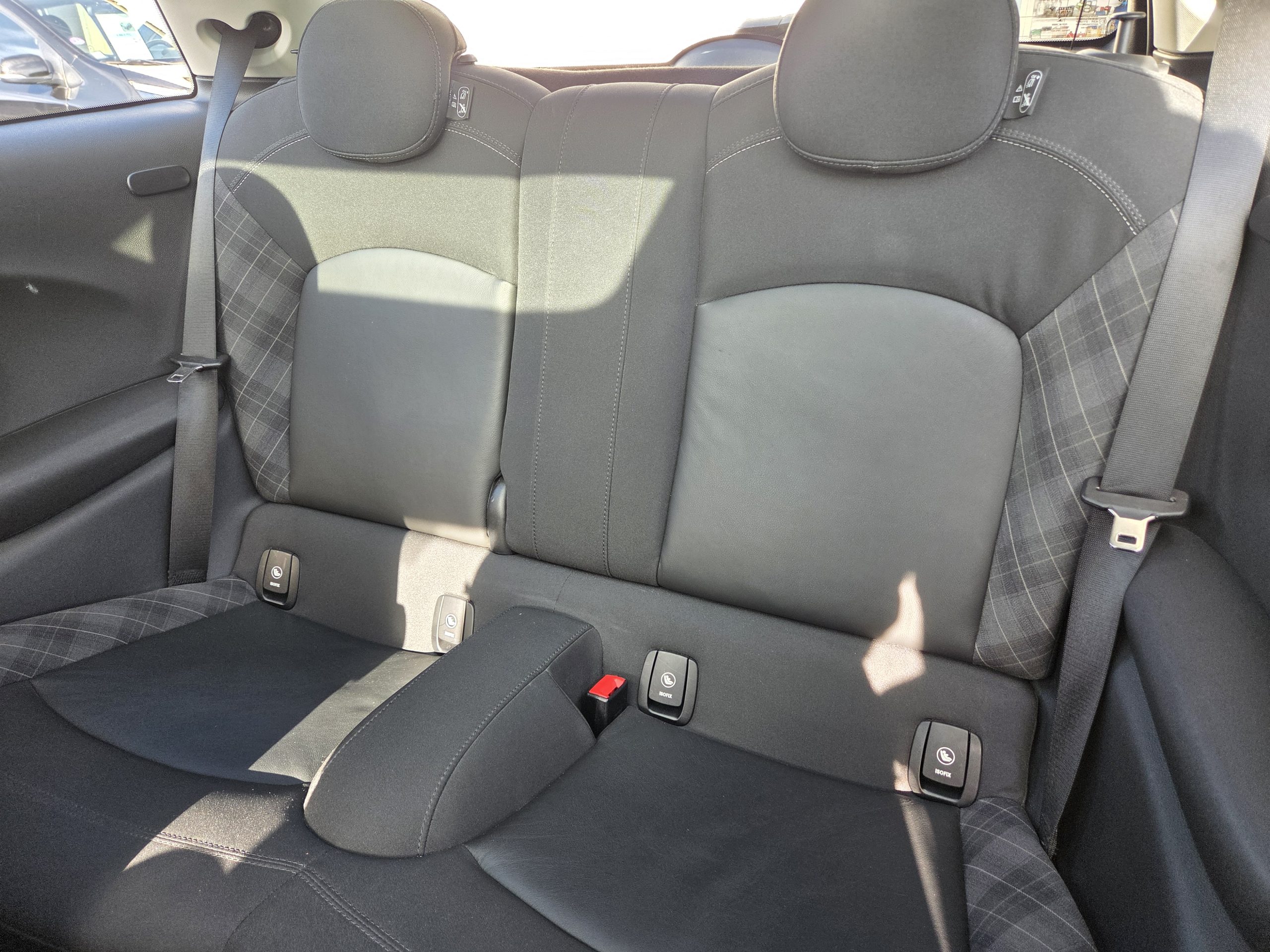 MINI 1.5 i 136 cv - 2015 - 99000 kms - BVA - GPS - Toit Pano – Image 8