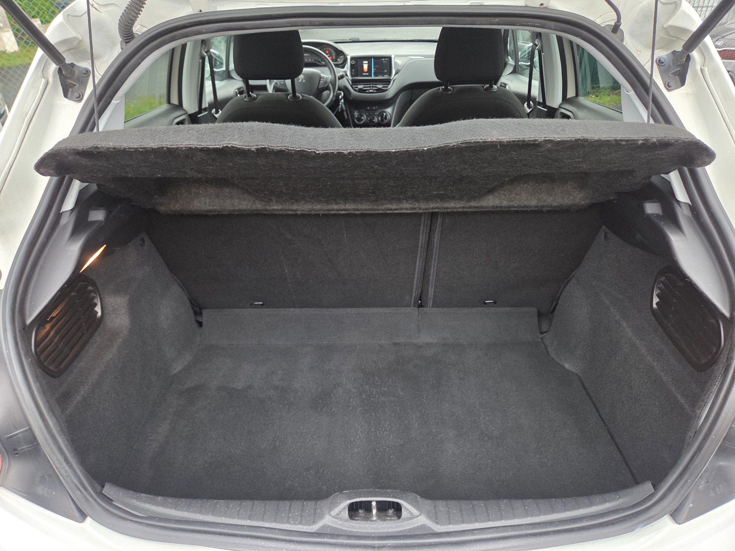 PEUGEOT 208 1.2 i 80 cv - 2019 - 47000 kms - 5 Portes - CarPlay – Image 9